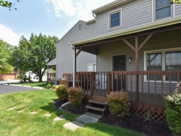 Cover porch