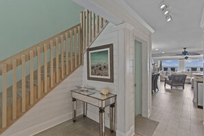 Entry way