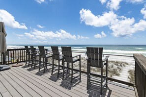 The beach is your backyard!