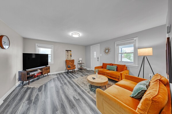 Building, Furniture, Indoors, Living Room, Room