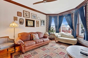 Home Decor, Architecture, Building, Furniture, Indoors