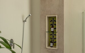 Hand-held showerhead