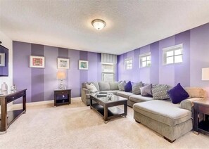 4425AcornCt-Loft