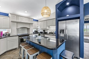 High-end chef’s kitchen with all the essentials