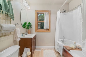 Bathroom with clawfoot tub