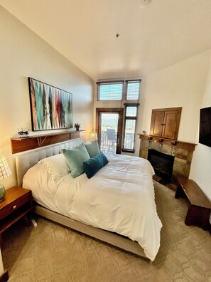 Master King bed, but not just any King this is a split King for your comfort!