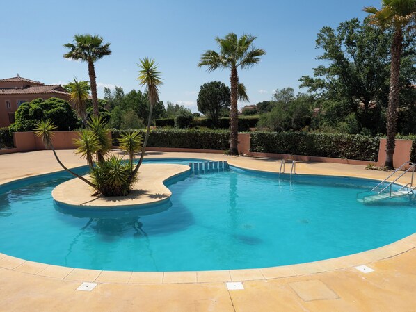 Gemeinschaftspool Domaine du Lac