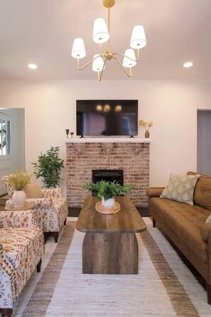 Living Room (1)