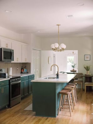 Kitchen (1)