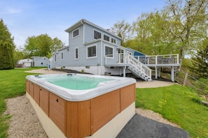 Bain à remous extérieur