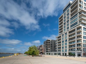 Gebäude, Stadt, Wohnung, Die Architektur, Eigentumswohnung, Metropolitan Area, Metropole, Mischnutzung, Geschäftshaus