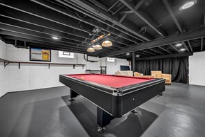 Spielezimmer