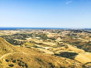 Horizon, Ecoregion, Landscape, Plain, Terrain, Sunlight, Aerial Photography, Field, Morning, Geology
