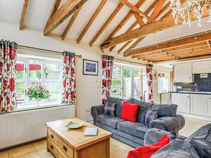 Living area | The Old Foundry Holiday Cottage, Burgh Le Marsh, near Skegness