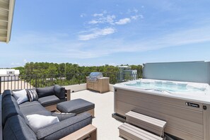 Rooftop Deck with Hot Tub, Outdoor Kitchen, Dining, Lounging, and Cornhole