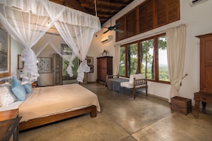 Mount Cinnamon Suite Room