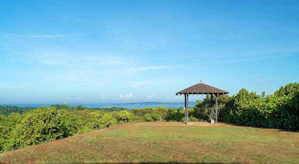 Mount Cinnamon Sea View, Landscape