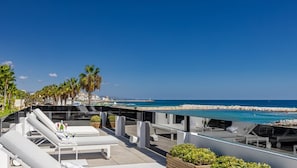 Crossa Homes | Luxury Villa El Martinete, Frontline Puerto Banús