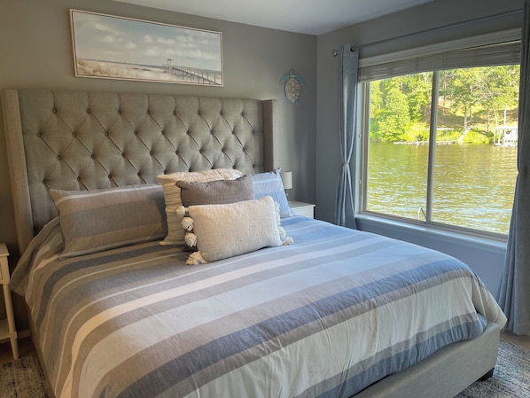 Master bedroom-beautiful lake views