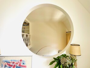 Bedroom architectural details