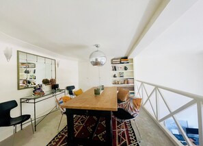 Dining area on mezzanine
