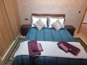 chambre 2 grand lit double +fenêtre vue mer