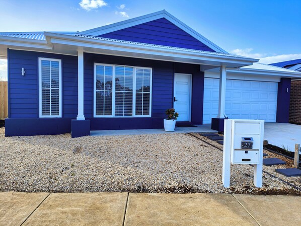 Front of 27 Goldstraw Esp.