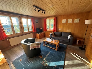 Couch, Table, Wood, Comfort, Studio Couch, Flooring, Floor, Living Room, Hardwood, Real Estate