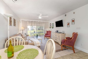 Open concept living room and kitchen