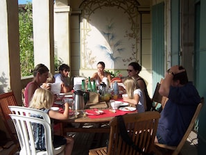 Outdoor dining
