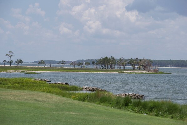 Experience Hilton Head's true island golf