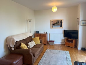Living Room / Lounge