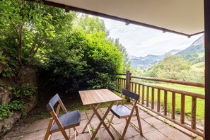 屋外ダイニングエリア