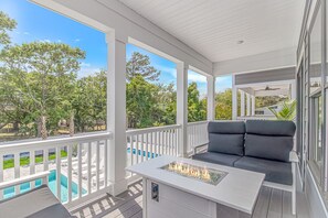 Ocean breezes and fire pit nights await