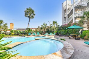 Casa Del Mar | Community Pool Area | Single-Story Unit | 2nd-Floor Condo