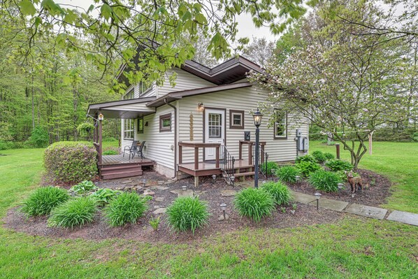 Wellsboro Vacation Rental | 2BR | 1BA | Steps to Enter | 1,000 Sq Ft