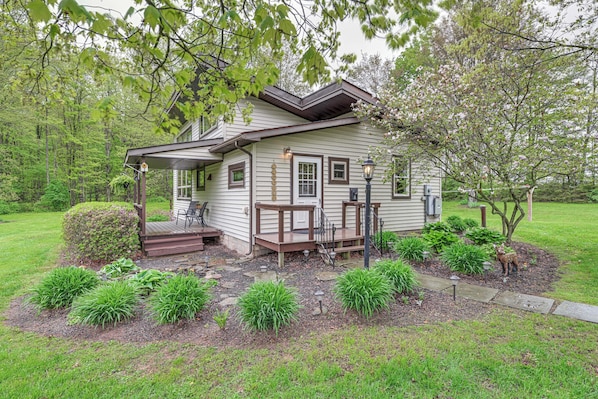 Wellsboro Vacation Rental | 2BR | 1BA | Steps to Enter | 1,000 Sq Ft