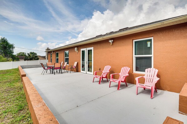 Deltona Vacation Rental | 4BR | 2BA | 2,020 Sq Ft | Small Step to Enter