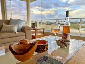 The highlight 24/7 is the everchanging view from expansive riverside windows.