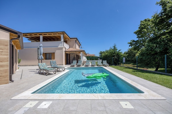 Private Pool