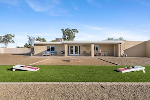 HUGE fenced backyard with games. Pet Friendly