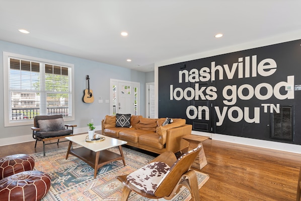 Nashville looks good on you...You look good on this couch!