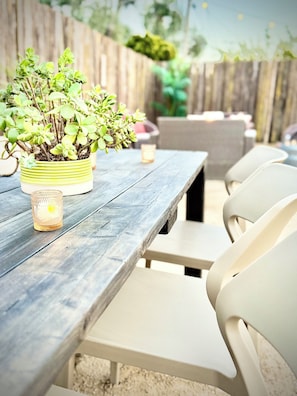 Outdoor dining