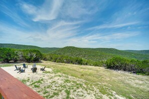 Deck | Large Yard | Fire Pit