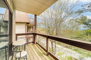 Private Balcony | Outdoor Seating