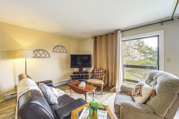 Beech Mountain Vacation Rental | Studio | 1BA | Steps Required | 600 Sq Ft