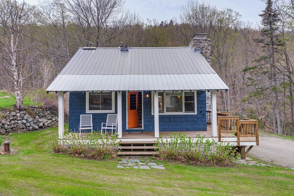 Wardsboro Vacation Rental | 3BR | 1.5BA | Stairs Required | 1,375 Sq Ft
