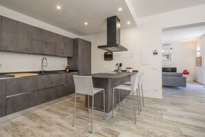 Autumn, Kitchen, Spring, Summer