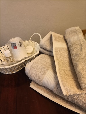 Bathroom amenities