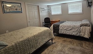 Double Double Guest Room with TV